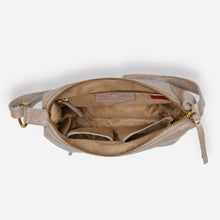 Load image into Gallery viewer, Pearl Zella Leather Handbag

