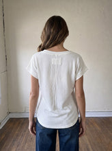 Load image into Gallery viewer, Weekend Waffle V Neck Knit Top | Cream
