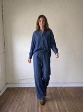 Load image into Gallery viewer, Frontier Stud Tencel Button Down Shirt
