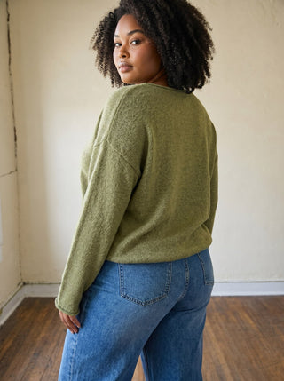 Extended Size Raw Edge Textured Pullover | Olive