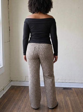 Extended Size Wild Side Mid Rise Wide Leg Jeans