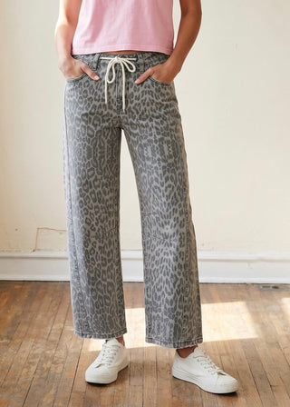 Savannah Stroll Leopard Barrel Leg Jeans