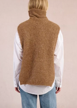 Load image into Gallery viewer, Carolyn Sweater Vest

