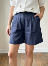 Load image into Gallery viewer, Tailored Woven Shorts
