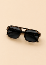 Load image into Gallery viewer, The Uptown Sunglasses | Beige Tortoise Grey 
