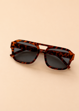 Load image into Gallery viewer, The Uptown Sunglasses | Tortoise Grey 
