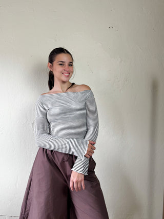 Weekend Muse Asymmetrical Top | Grey