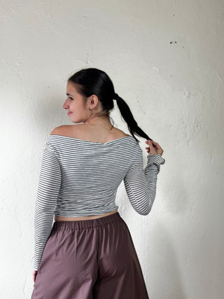 Weekend Muse Asymmetrical Top | Grey