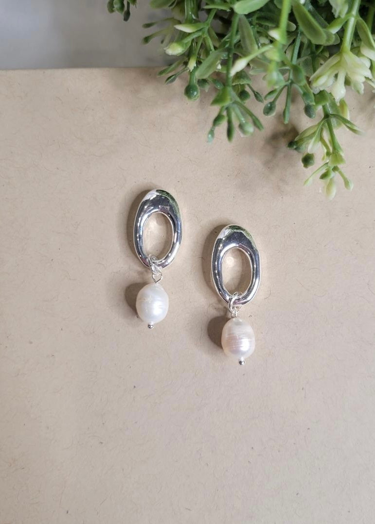 Pearl Oval Earrings