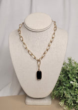 Load image into Gallery viewer, Black Pendant Necklace
